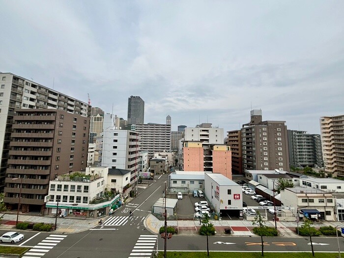 物件内観写真16　(室内からの展望)