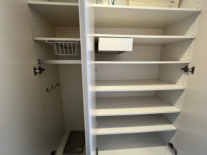 物件内観写真18　(靴箱)