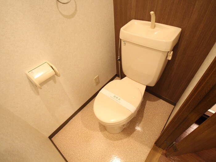 物件内観写真12　(トイレ)