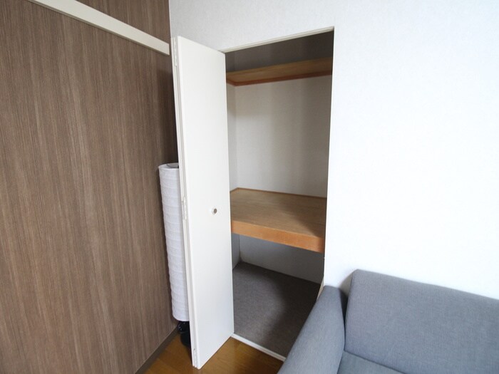 物件内観写真13　(収納)