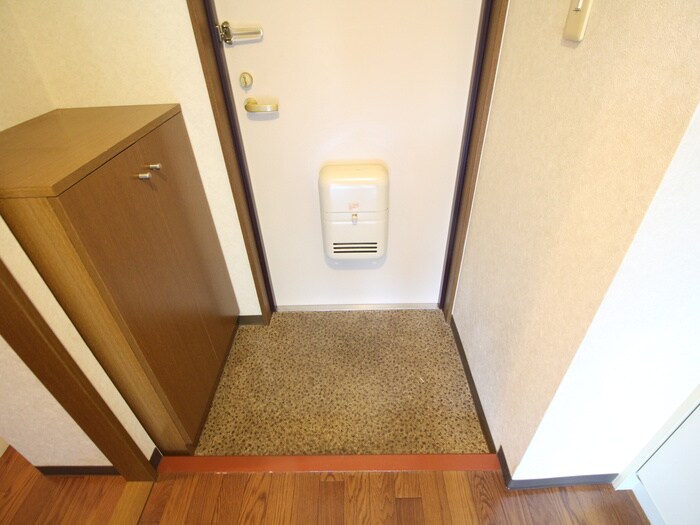 物件内観写真17　(玄関)