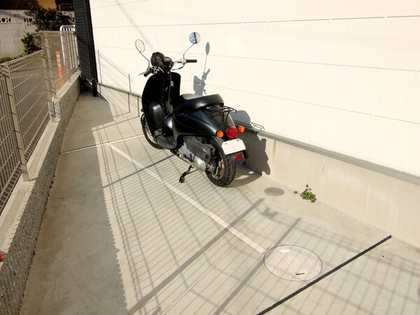 バイク置き場