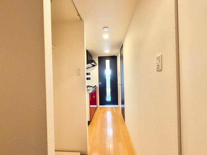 物件内観写真15　(廊下)