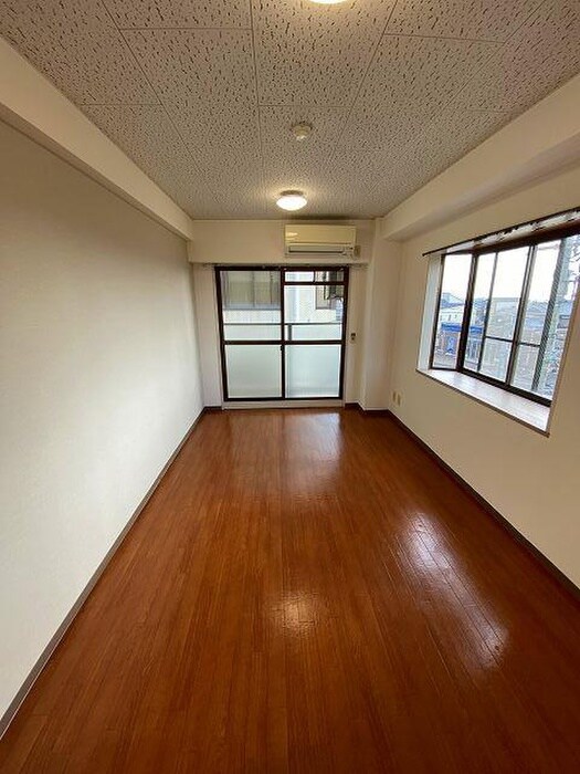 物件内観写真6　(居室)