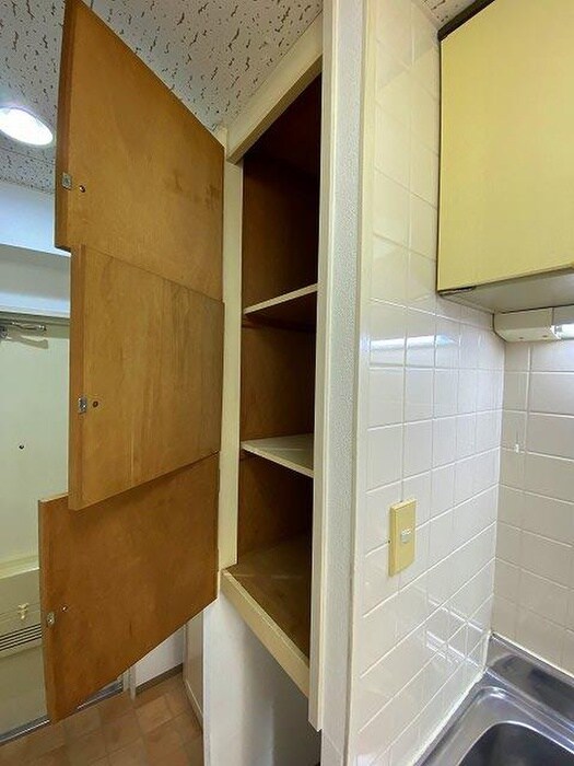 物件内観写真11　(収納)