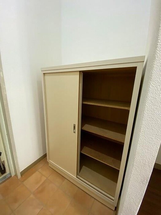 物件内観写真13　(靴箱)