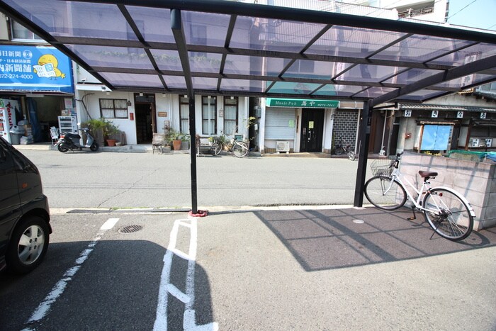 物件外観写真6　(駐輪場)