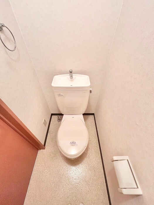 物件内観写真12　(トイレ)