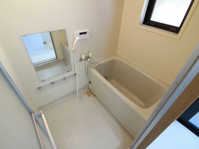 物件内観写真9　(バス／シャワールーム等)