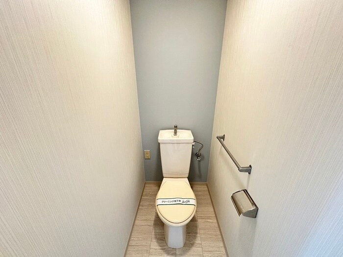 物件内観写真14　(トイレ)