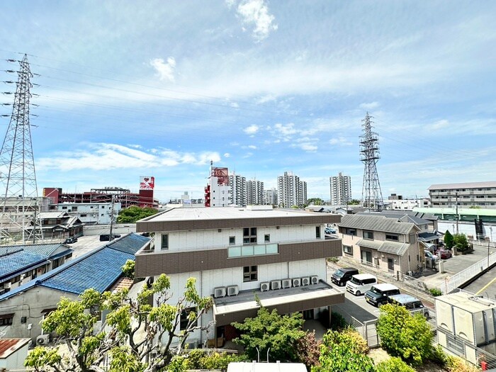 物件内観写真22　(室内からの展望)