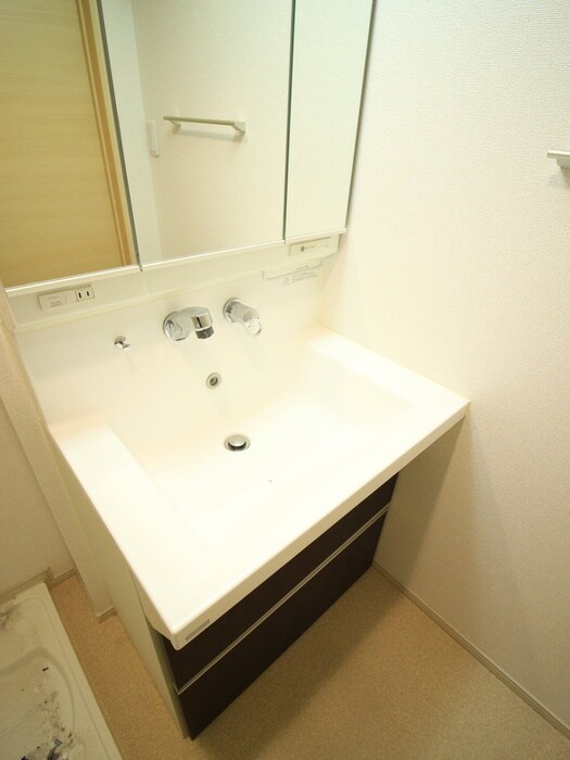 物件内観写真8　(洗面)