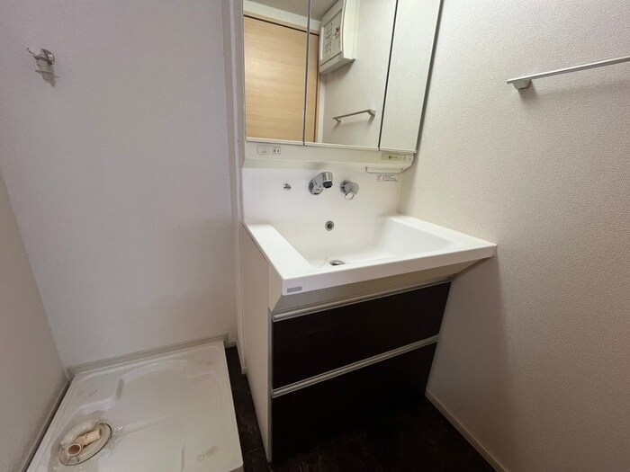 物件内観写真11　(洗面)