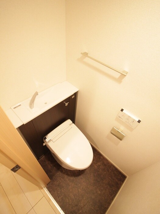 物件内観写真11　(トイレ)