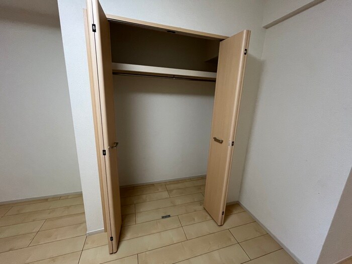 物件内観写真12　(収納)