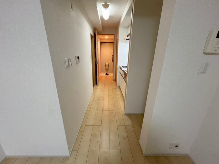 物件内観写真19　(廊下)