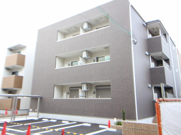 物件外観写真1　(外観写真)