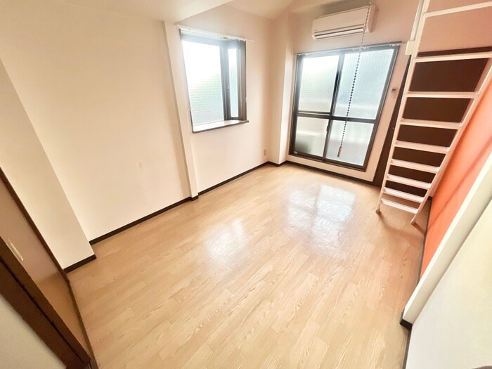 物件内観写真12　(居室)