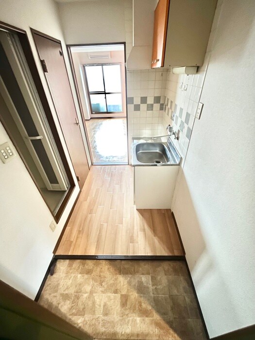 物件内観写真15　(玄関)