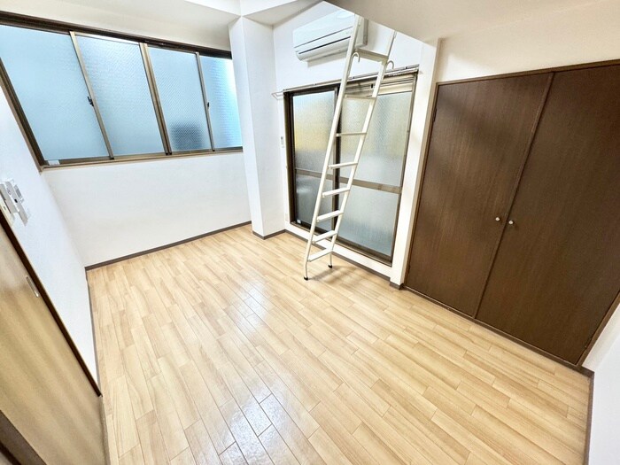 物件内観写真17　(居室)