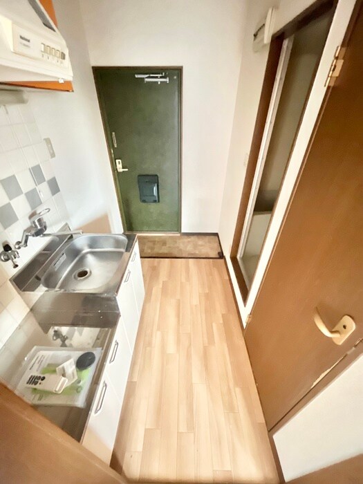 物件内観写真18　(廊下)