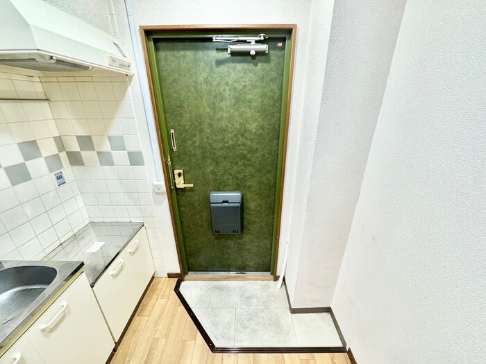 物件内観写真21　(玄関)