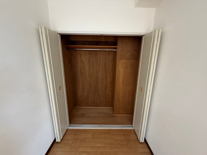 物件内観写真6　(収納)