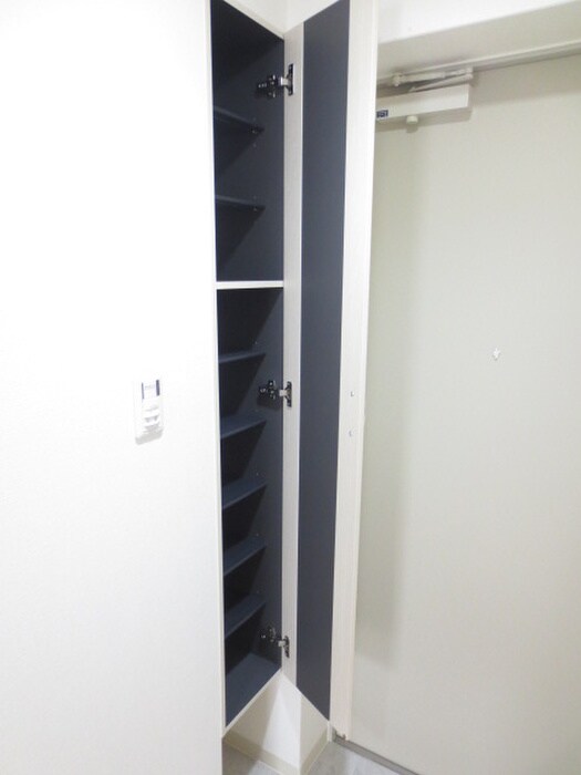 物件内観写真16　(靴箱)