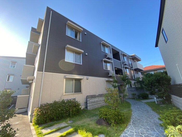 物件外観写真3　(外観写真)