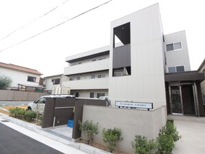 FLOURIS　COURT外観写真