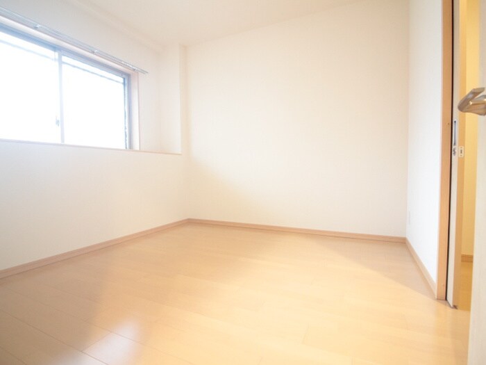 物件内観写真18　(居室)