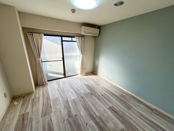 物件内観写真7　(居室)