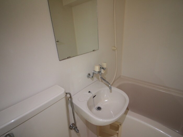 物件内観写真11　(洗面)