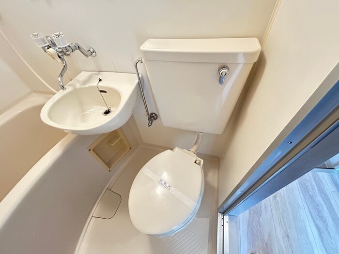 物件内観写真14　(トイレ)