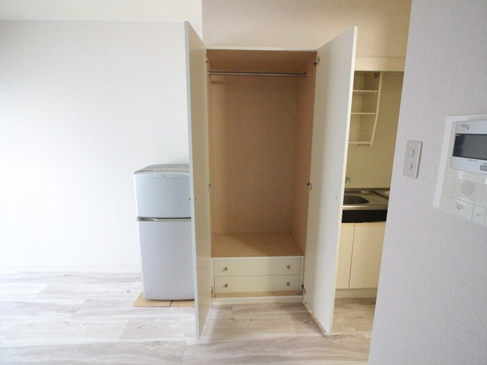 物件内観写真16　(収納)