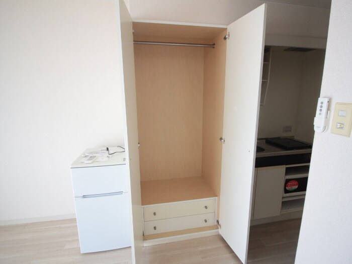 物件内観写真16　(収納)