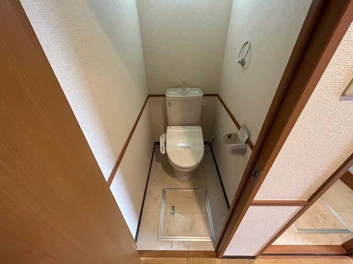 物件内観写真13　(トイレ)