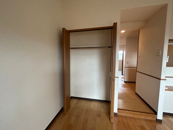 物件内観写真16　(収納)
