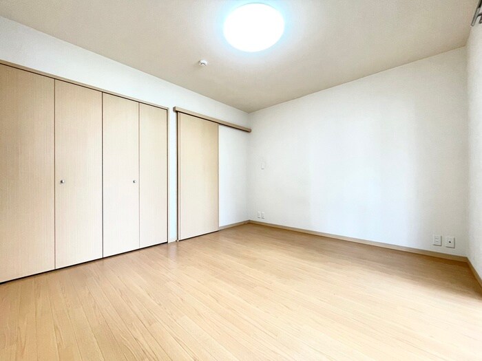 物件内観写真6　(居室)