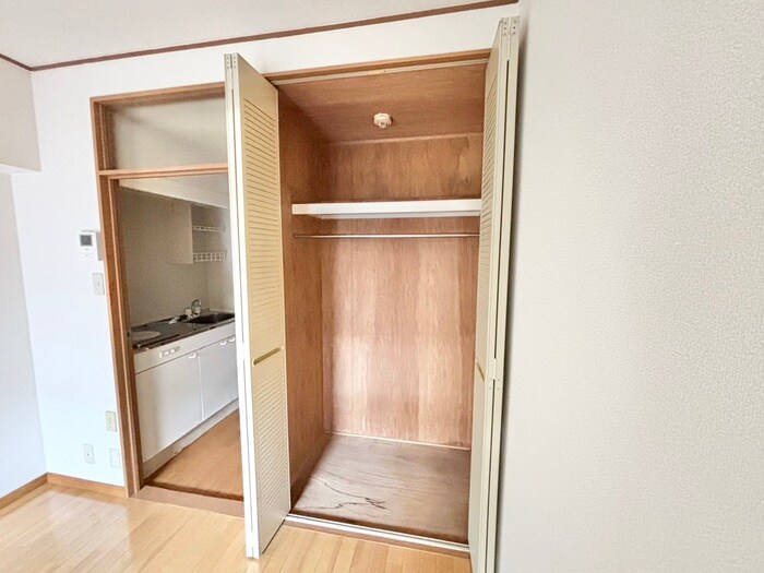 物件内観写真13　(収納)