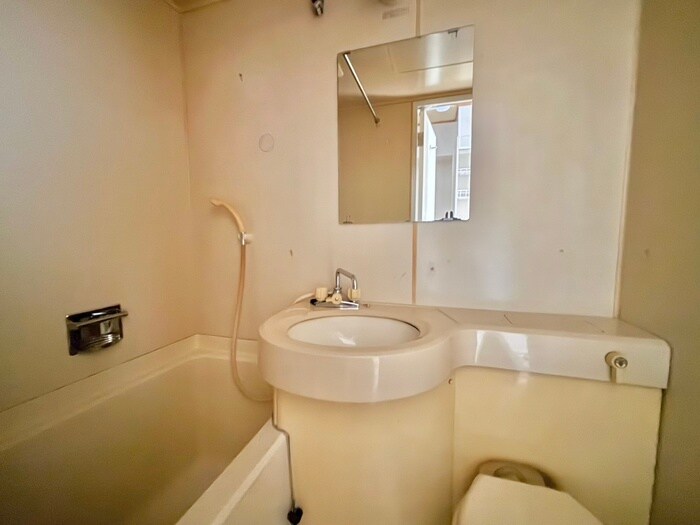 物件内観写真16　(洗面)