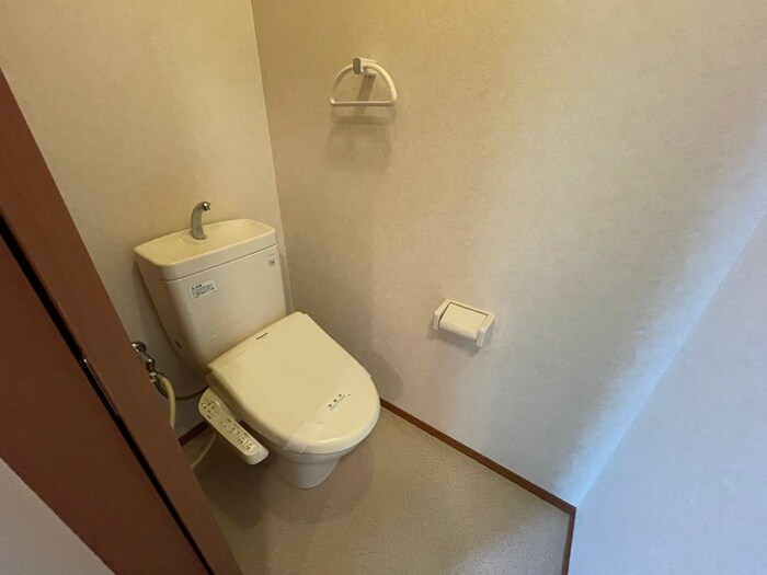 物件内観写真6　(トイレ)