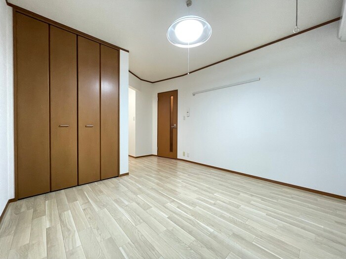 物件内観写真11　(居室)