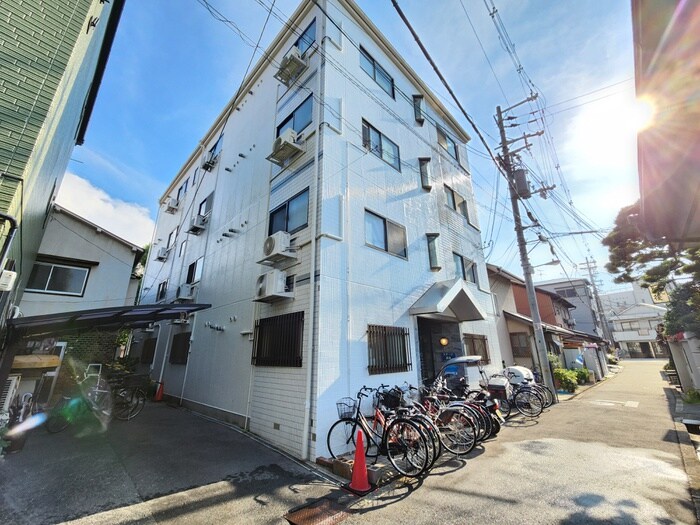 物件外観写真5　(駐輪場)