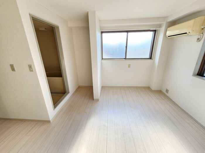 物件内観写真10　(居室)