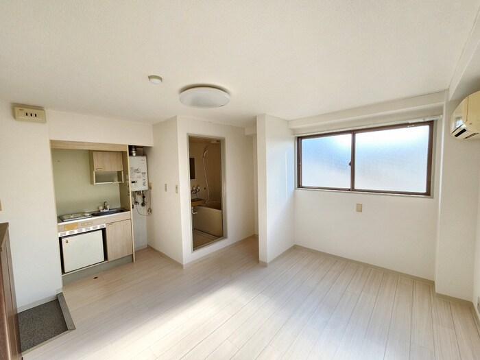 物件内観写真12　(居室)