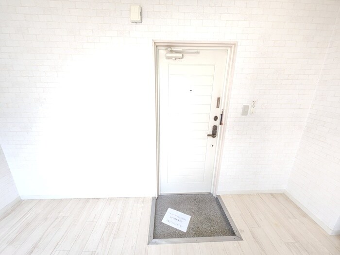 物件内観写真20　(玄関)