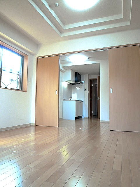 物件内観写真11　(居室)