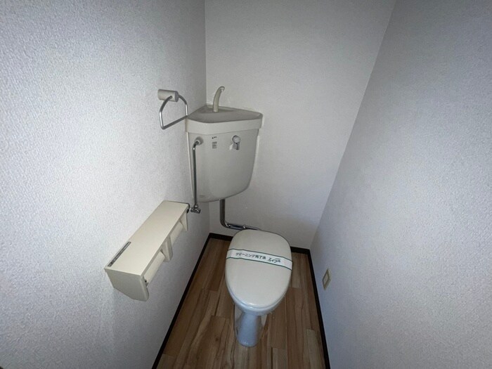 物件内観写真14　(トイレ)