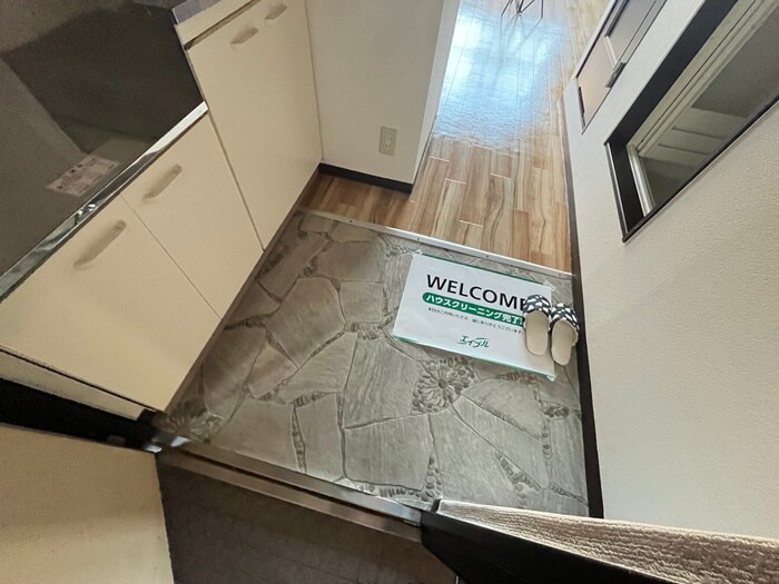 物件内観写真17　(玄関)